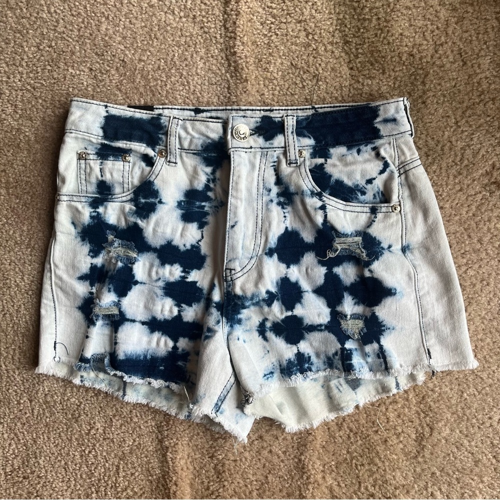 Tie-Dye Denim Women's Shorts 🕶️ size 5 by Almost Famous